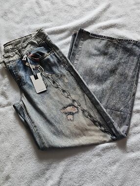 Light Blue Washed Wide-Leg Jeans with Chain Print